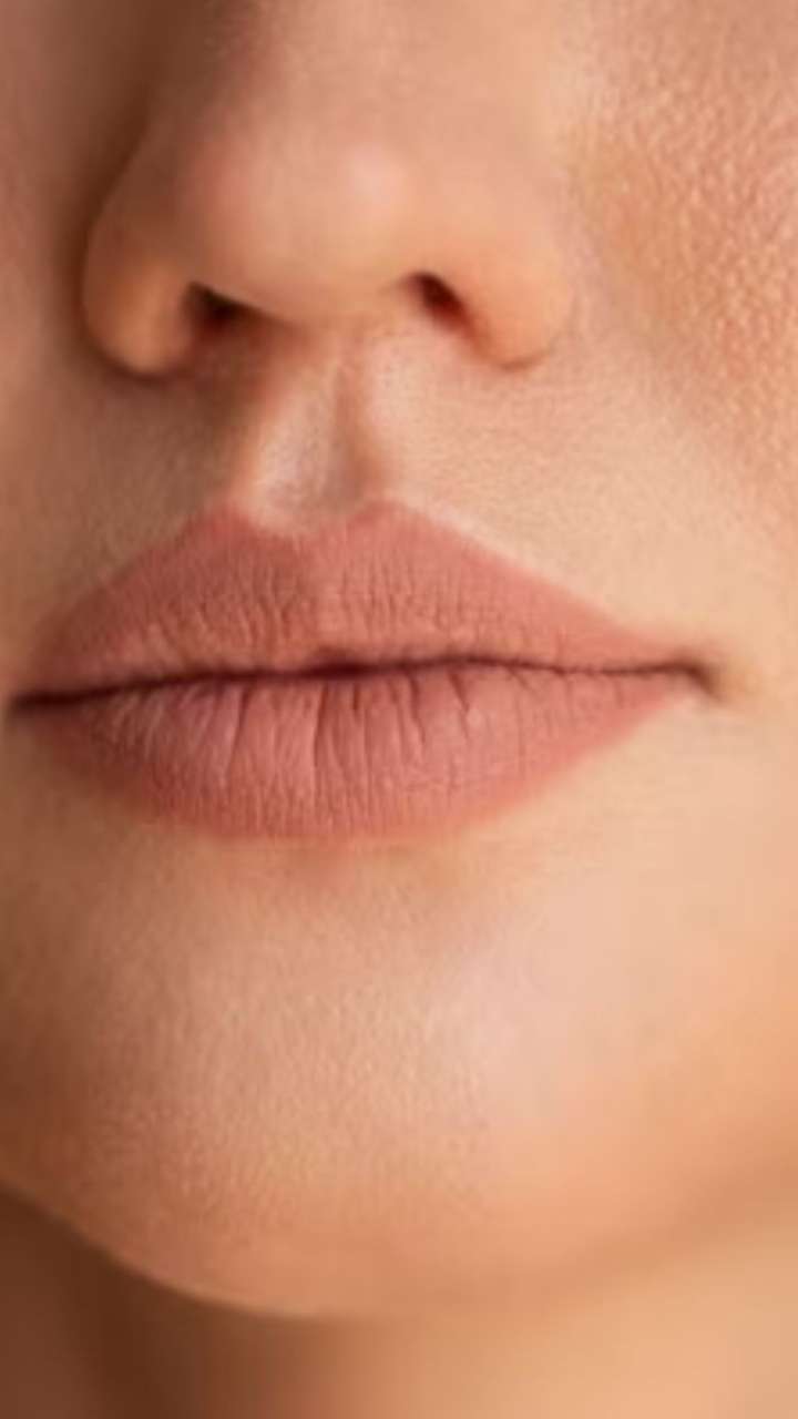 How To Treat Unwanted Lip Lines At Home?